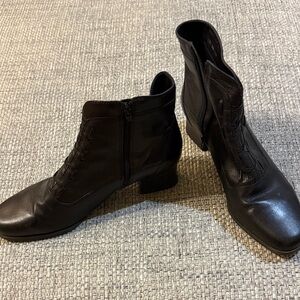 Classic Elements Sleek Black Ankle Booties